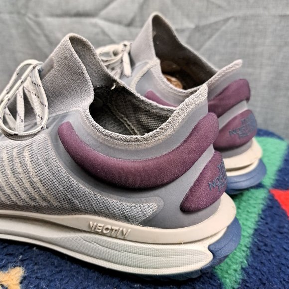 Athletic_Shoes